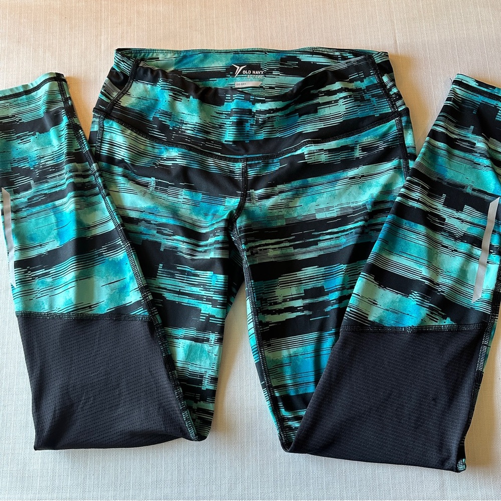 Old Navy Teal Print and Black Full Length Leggings Size Medium